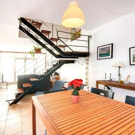 Sleeps 4 Pool Wifi